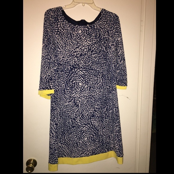 Half sleeve dress