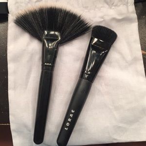 Lorac Contour & Highlight brush