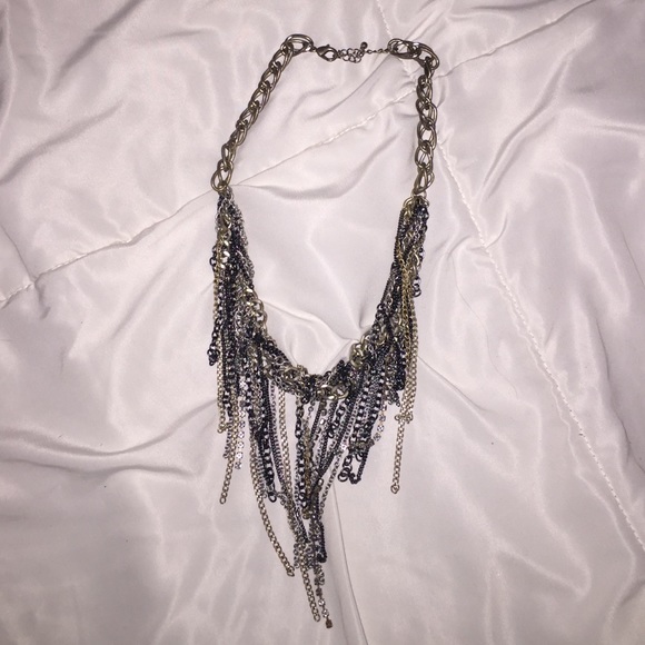 Gorgeous chain necklace!