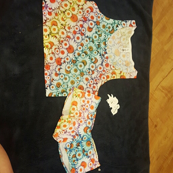 Daisy crop top and bottoms