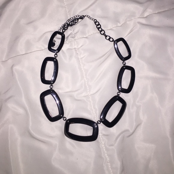 Beautiful piece to dress up any style!