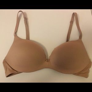 Victoria's Secret Plunge Push-Up Bra Size 32B
