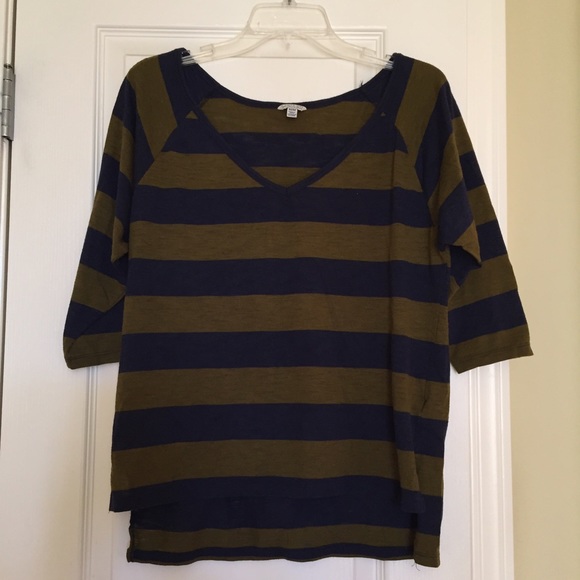 Stripped V-Neck Shirt