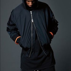 Meet your Posher, Levieux