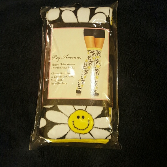 Daisy knee high socks