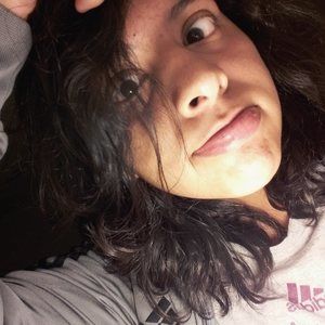 Meet your Posher, Perla