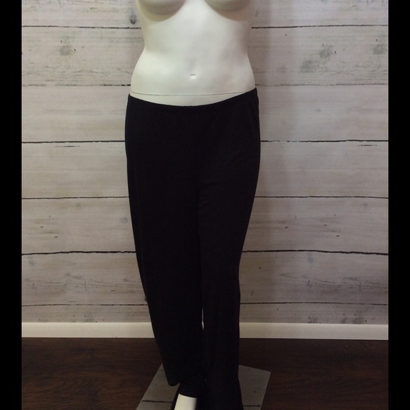 [Plus: 3X] Jaclyn Smith - Lightweight Pajama Set - Picture 4 of 4