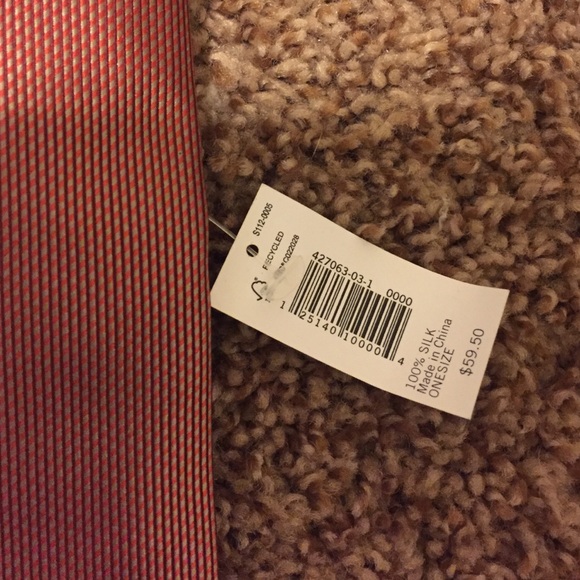 ⭐NWT-BANANA REPUBLIC 100% SILK TIE⭐️ - Picture 2 of 3