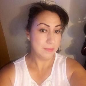 Meet your Posher, Esmeralda