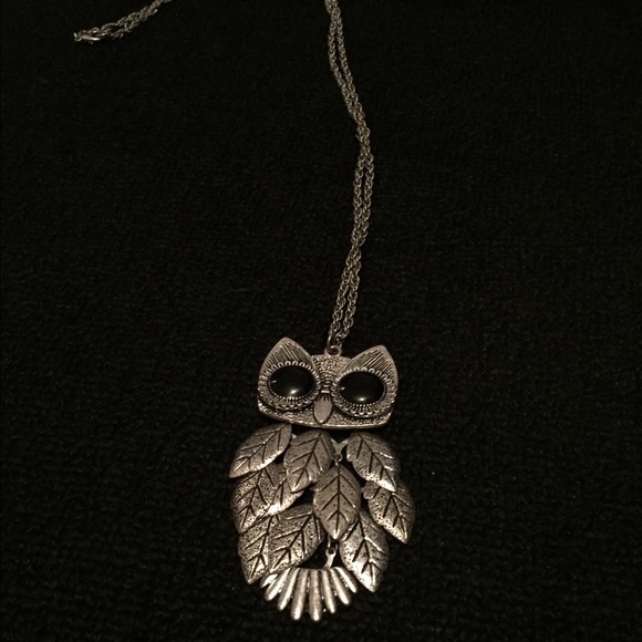 Forever 21 owl necklace