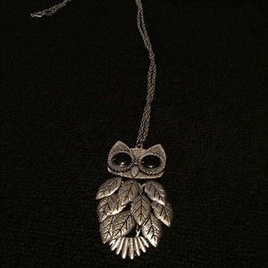 Forever 21 owl necklace