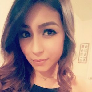 Meet your Posher, Diana