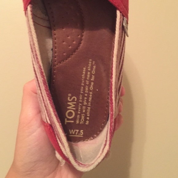 red TOMS with stripes - Picture 3 of 4