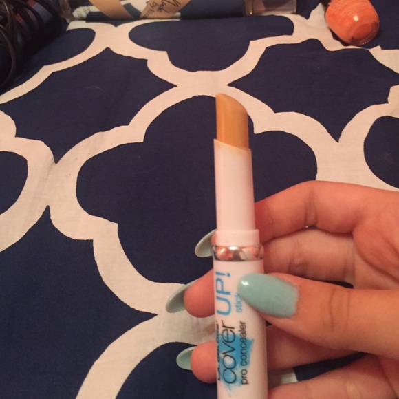Concealer - Picture 2 of 2