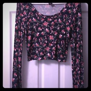 💓Long sleeve floral crop top