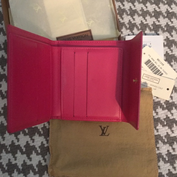 Sold - Picture 2 of 4