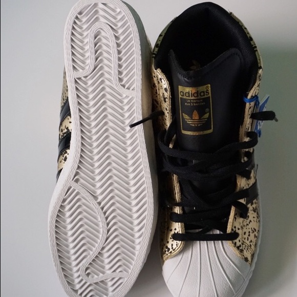 🆕LISTING WOMEN ADIDAS SUPERSTAR UP W SIZE 9.5 - Picture 3 of 4