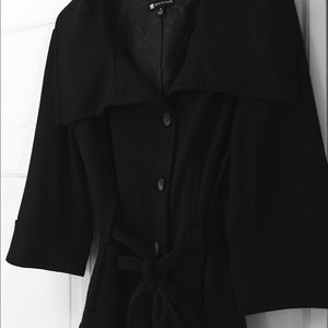 Beautiful black 3/4 sleeve jacket