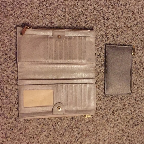 Wallet - Picture 2 of 3