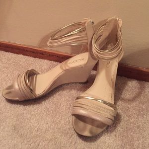 Blush, gold & nude suede wedges