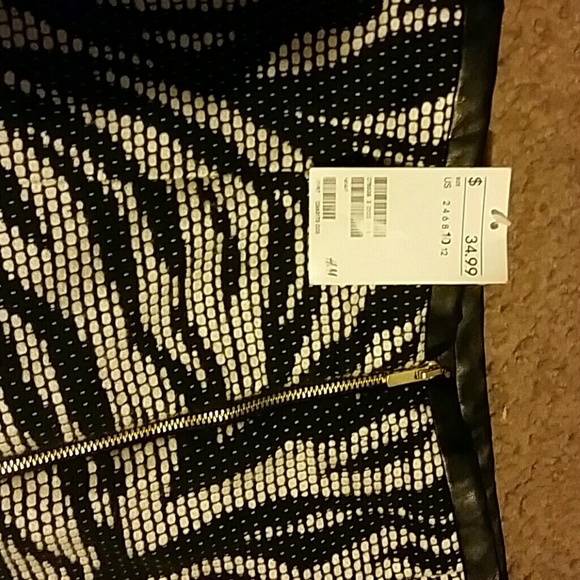 Cute Zebra Print Skirt - Picture 3 of 4