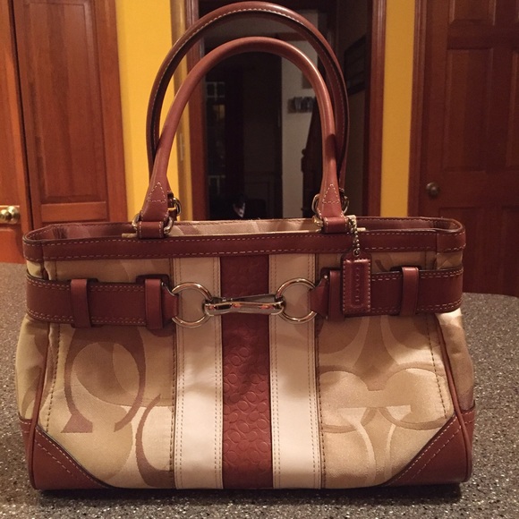 Coach Shoulder Bag - Tan