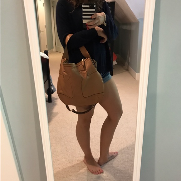 Tory Burch Handbags - Tory Burch Cross body