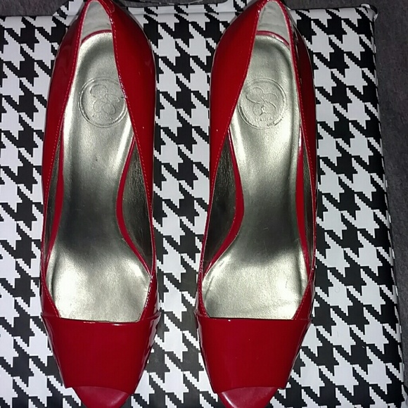 Red peep toe patent wedge!!