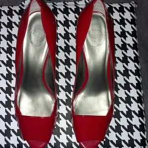 Red peep toe patent wedge!!