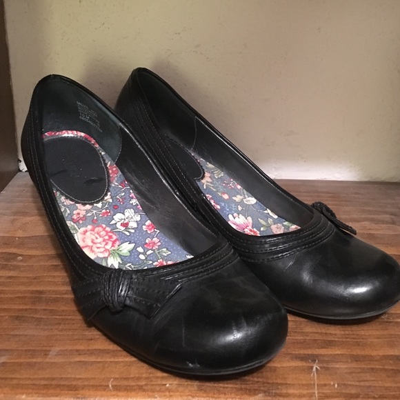 Mudd kitten heel Mary Janes