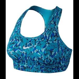 Nike victory quake compression razorback sport bra
