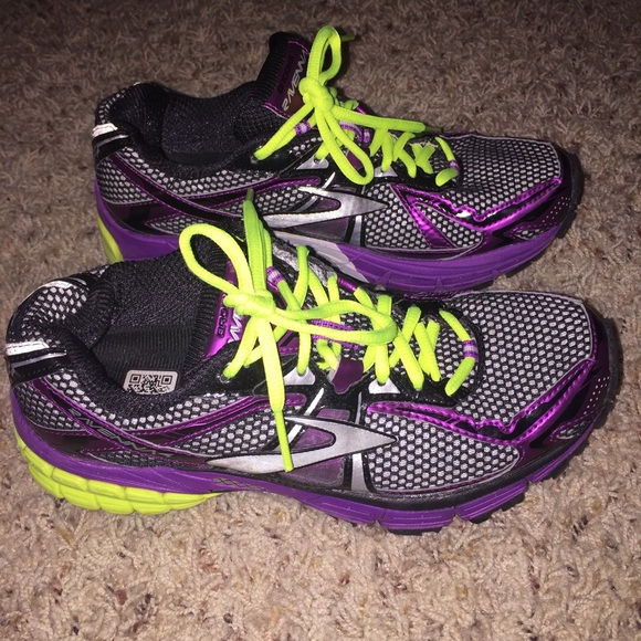 Brooks Ravenna 4 shoes