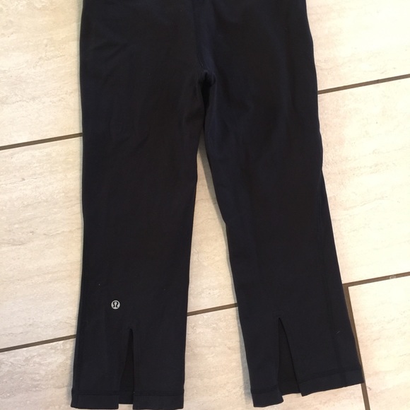 Lululemon gather and crow crop size 4