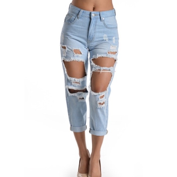 Distressed denim jeans! - Picture 2 of 4