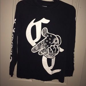 Black long sleeved crooks and castles