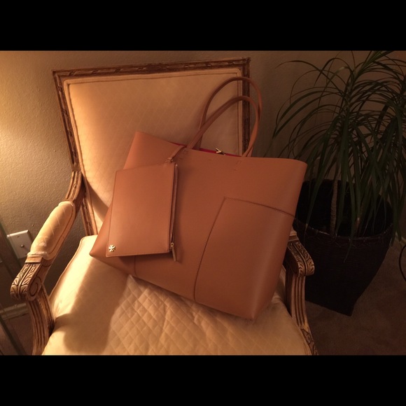 Tory Burch Block - t Vanchetta Tote Bag