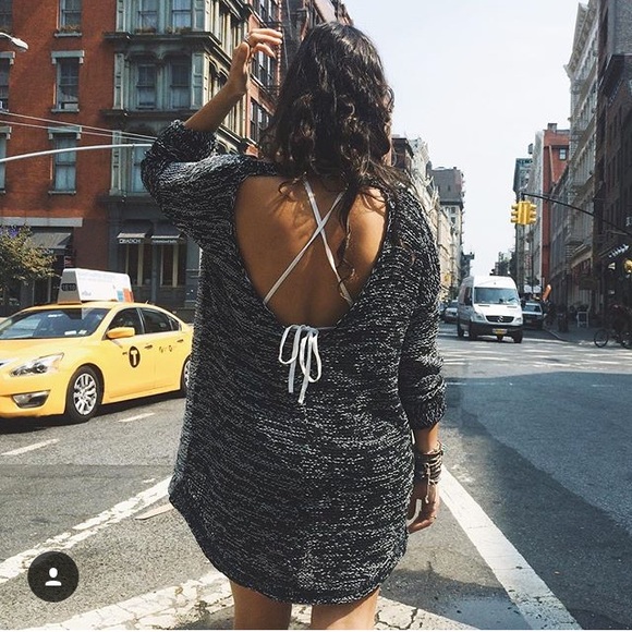 LF Exposed Open Back Sweater - Picture 3 of 4