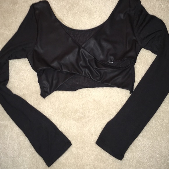 Cropped tops - Picture 2 of 3