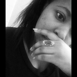 Meet your Posher, Zie'curria