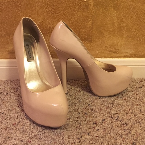 Steve Madden cream platforms