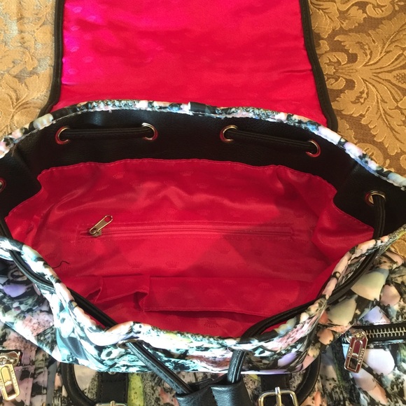 Juicy Couture Floral Backpack - Picture 3 of 3