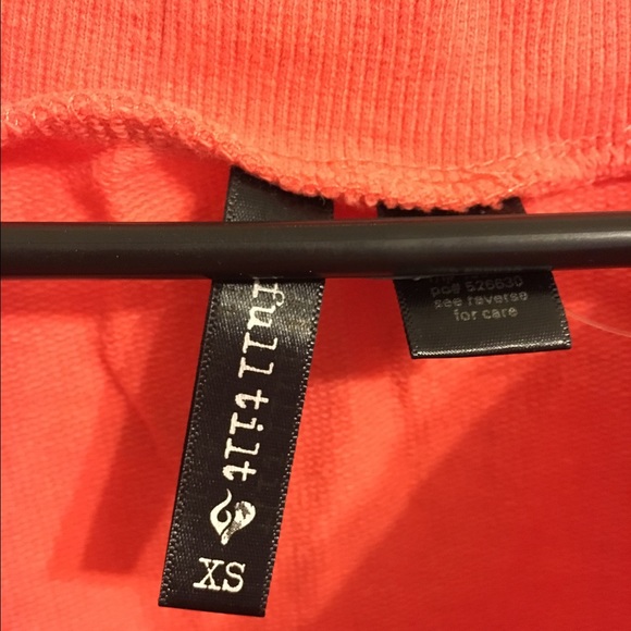 Tillys sweater - Picture 3 of 3