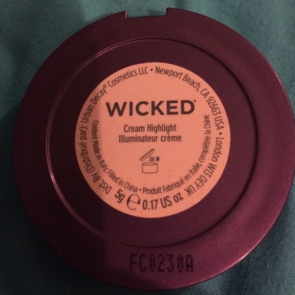 Urban Decay Cream Highlight.