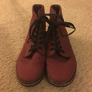 Dr. Martens-  canvas