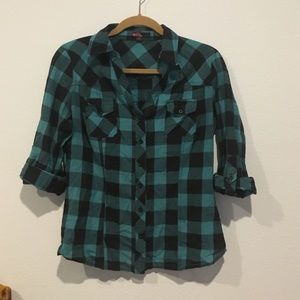 Tral Plaid Top