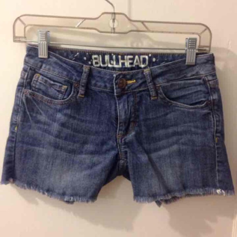 BULLHEAD Cutoff Shorts