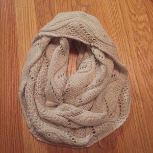 Knit infitity scarf