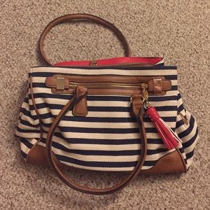 Tote bag with shoulder strap