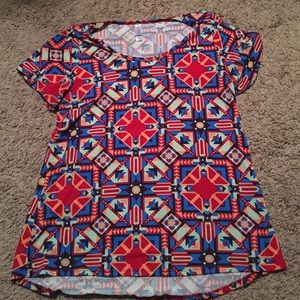 New large LuLaRoe Classic Tee
