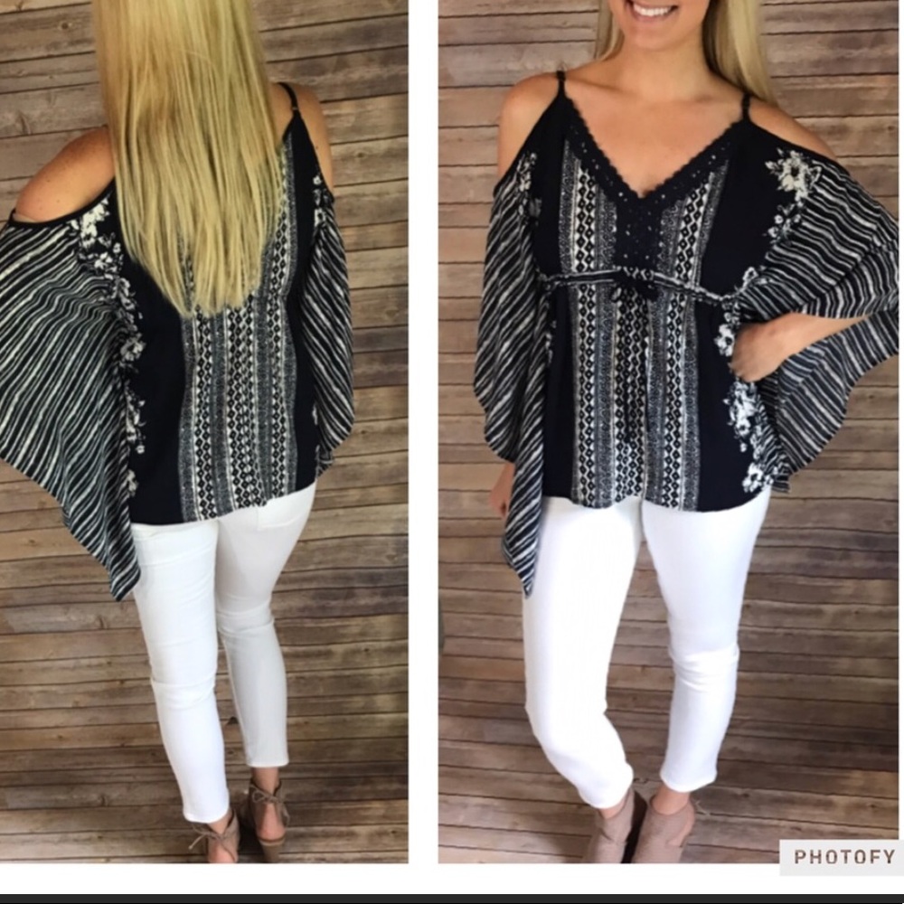 ‼️LAST‼️Kimono Cold Shoulder Top - Picture 2 of 5